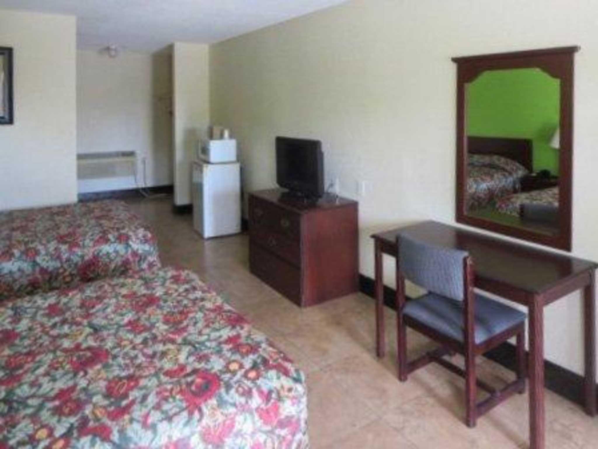 2 Double Beds Smoking at Flamingo Motel, photo 3